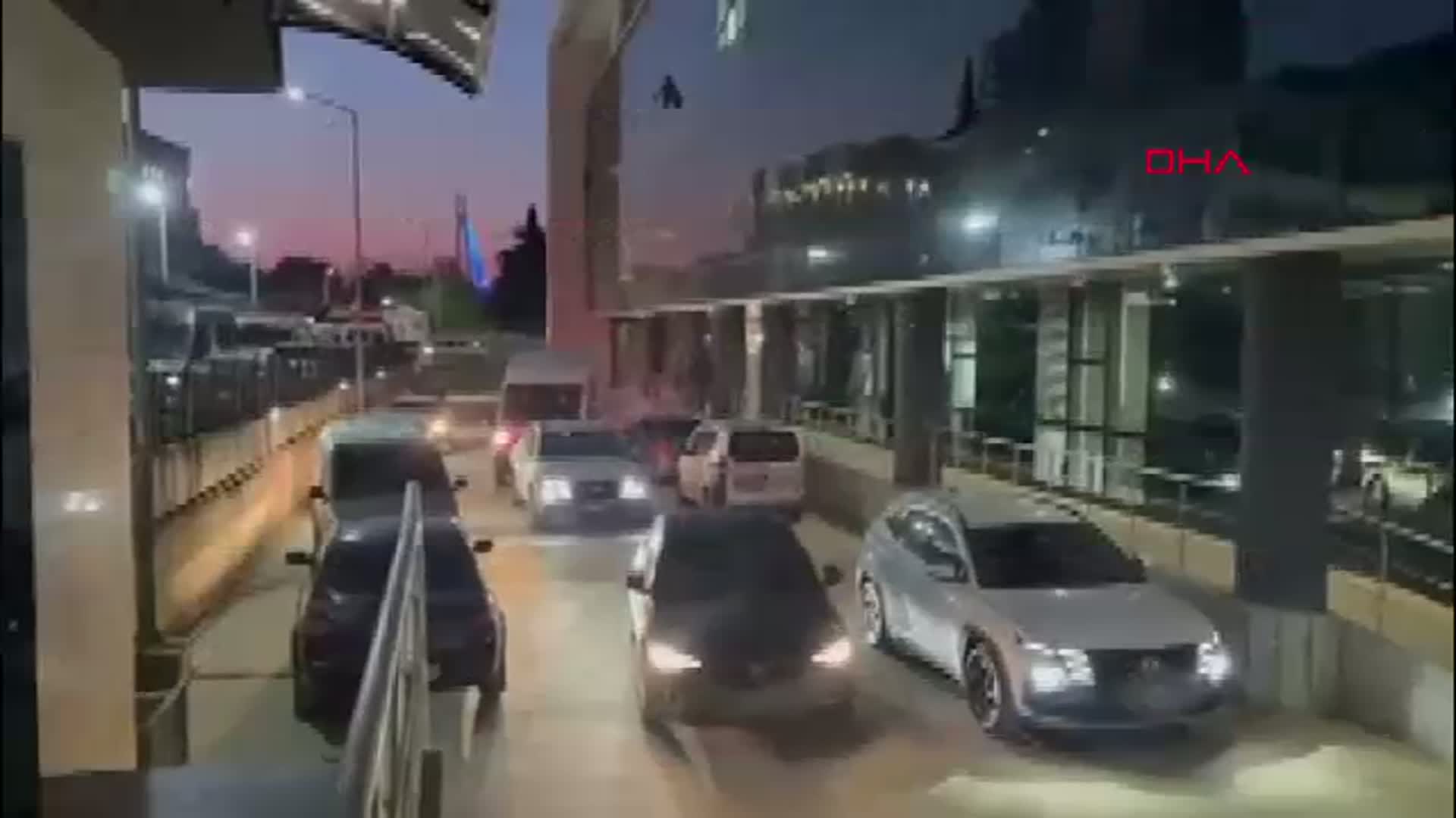 Bursa'da Nefes Kesen Operasyon: 3.8 Milyar TL'lik Yasa Dışı Bahis Çökertildi, 22 Kişi Tutuklandı