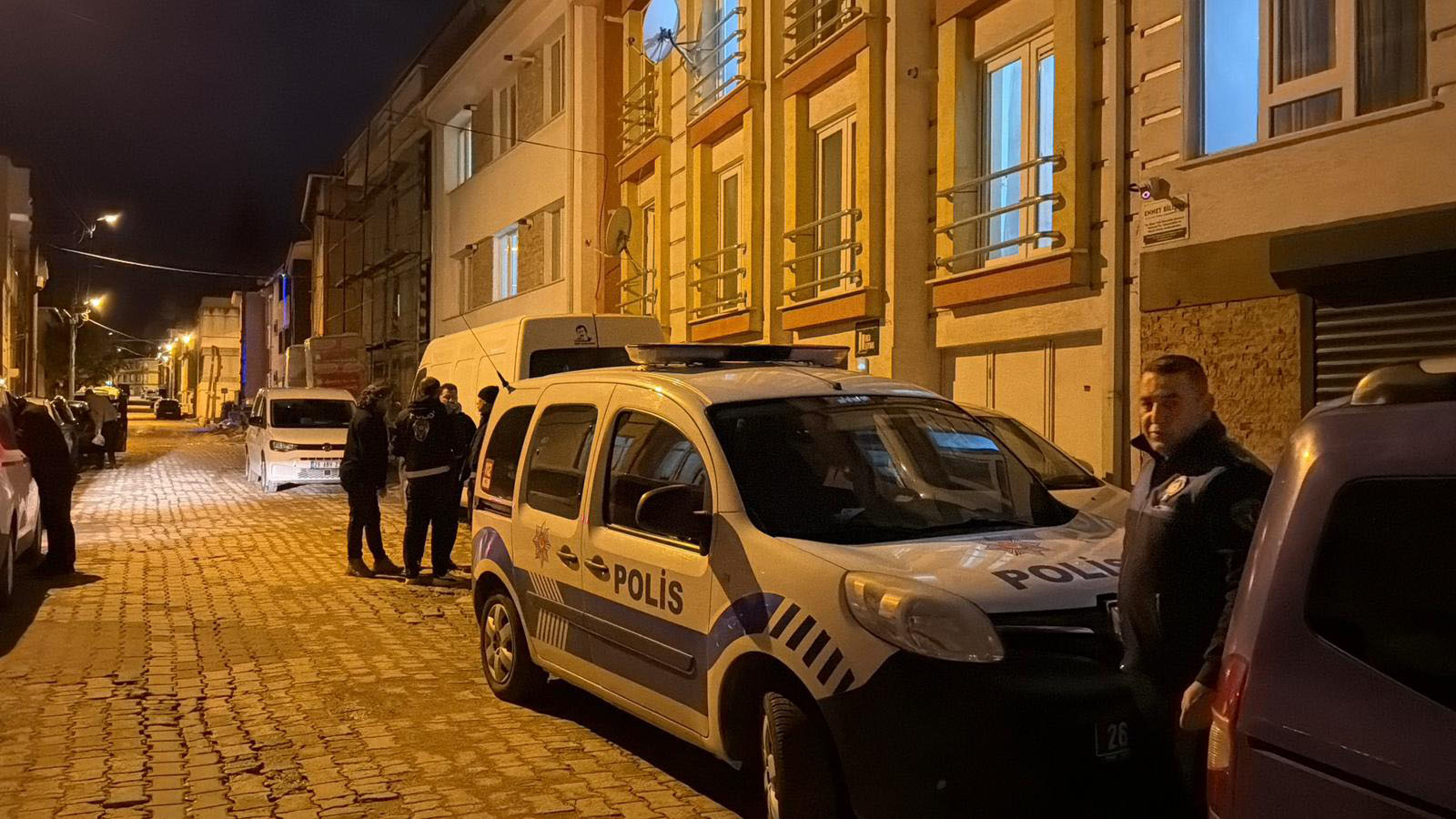 Eskişehir'de Tek Başına Yaşayan Adam Ölü Bulundu: Soruşturma Başlatıldı