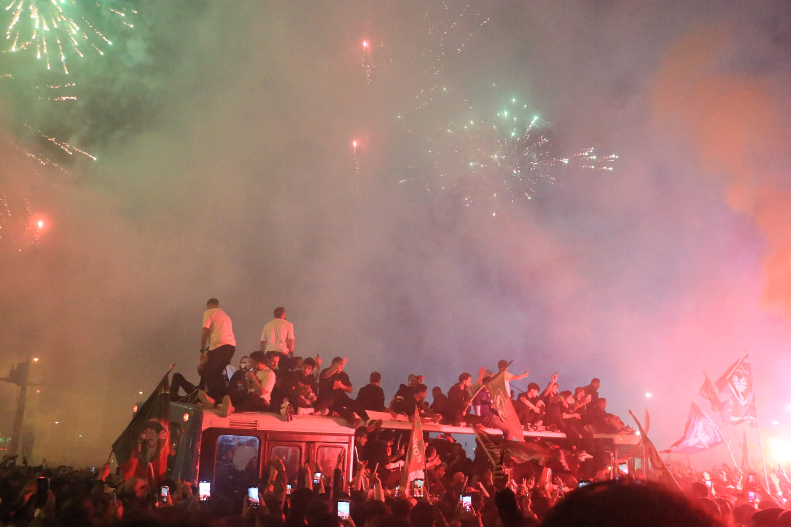 Amed Sportif Faaliyetler Süper Lig'de! Diyarbakır'da Tarihi Kutlama