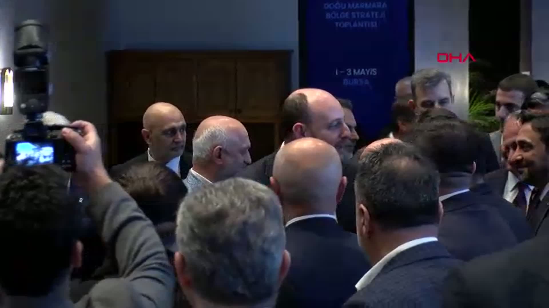 AK Parti'li Büyükgümüş'tan CHP'ye Yanıt: "Düşmanımız Değil, Rakibimizsiniz Ama...