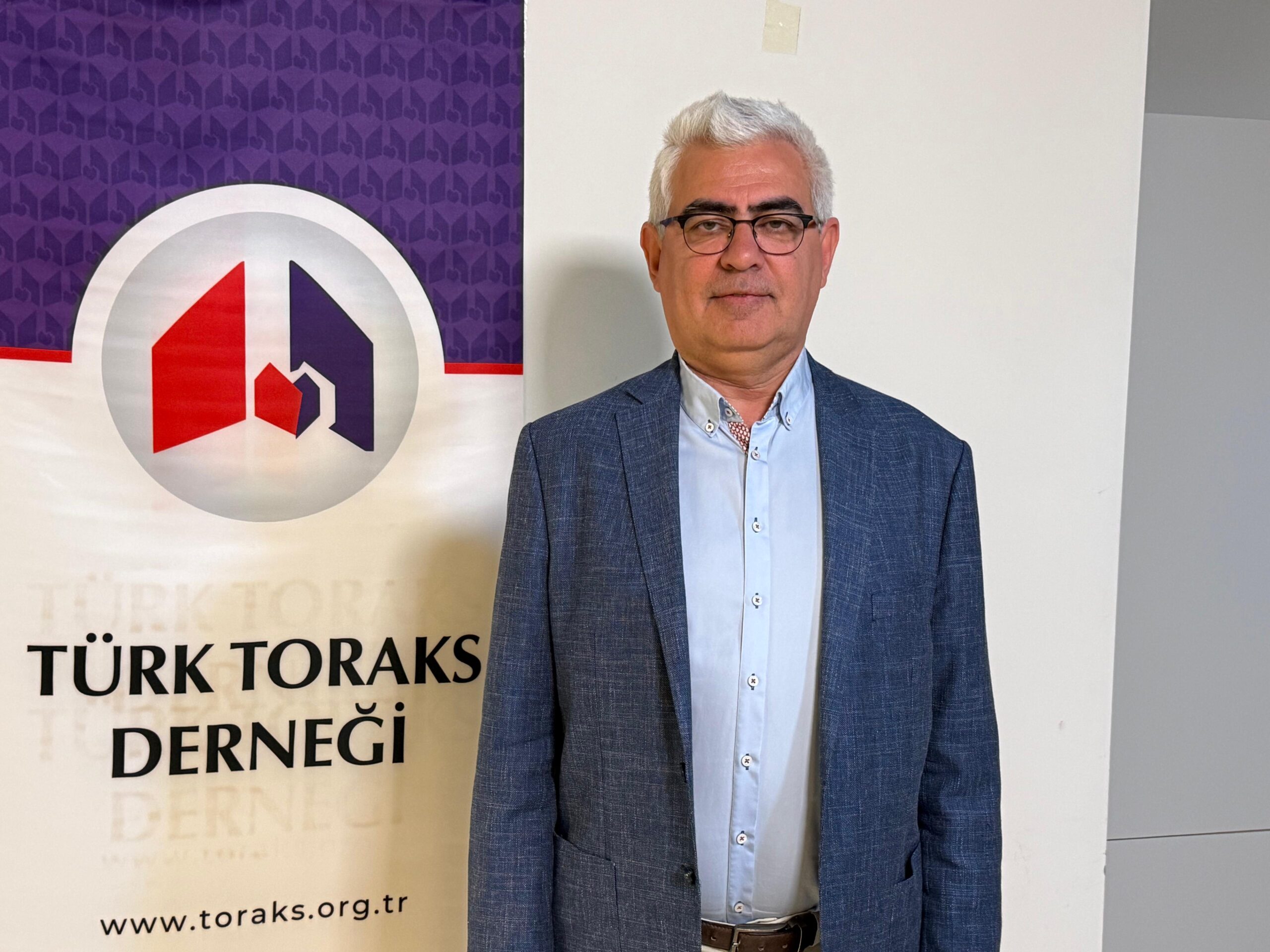 Elektronik Sigara Bağımlılığı: Sanal Medya ve Tütün Endüstrisinin Tehlikeli Kesişimi