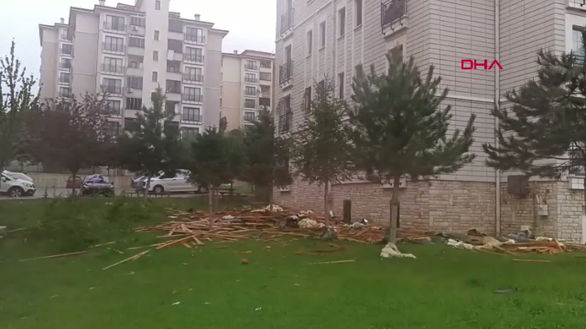 Gaziantep'te Fırtına ve Sel Felaketi: Hasar Gün Ağarınca Ortaya Çıktı, 23 Yaralı