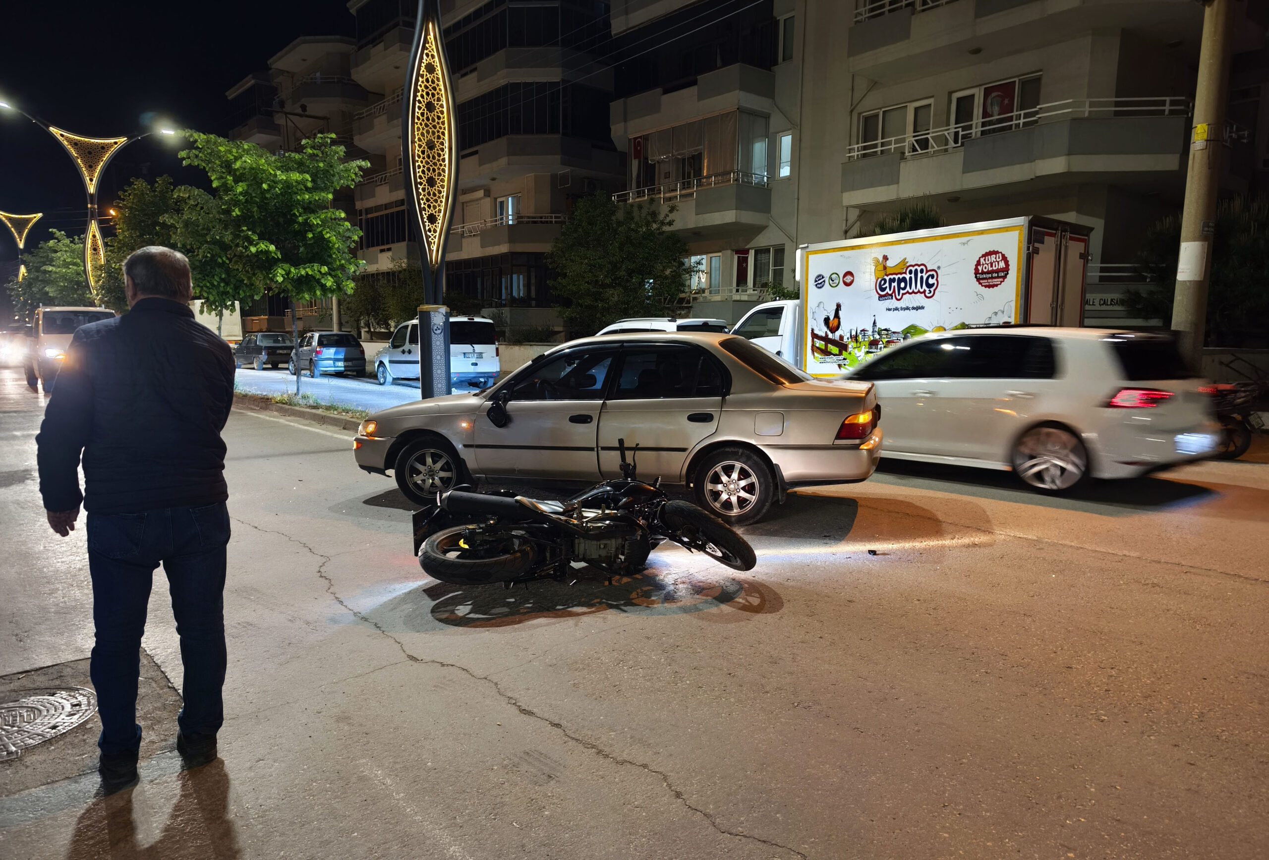 Keşan'da Kanlı Kaza: Motosiklet Otomobille Çarpıştı, 2 Yaralı