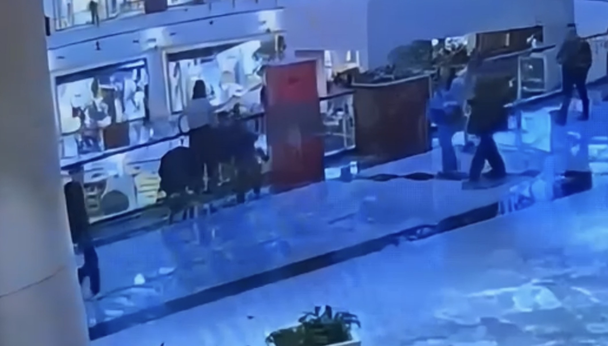 Sarıyer AVM'de Şok Eden Hırsızlık: 10 Yaşındaki Çocuğun 92 Suç Kaydı Çıktı!