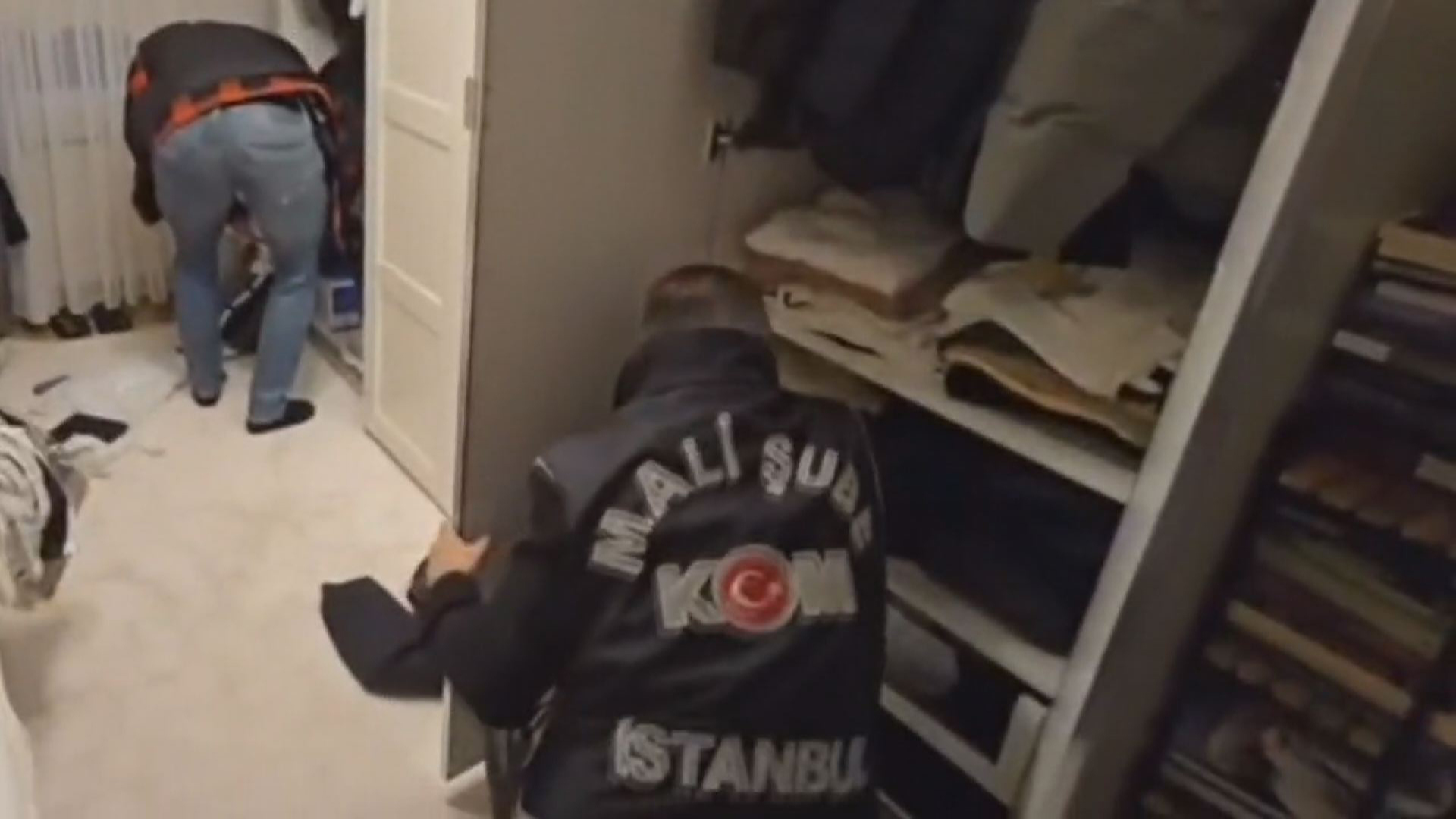İstanbul'da Dernek Vurgunu: 72 Milyon TL Zimmete Geçirildi, 21 Gözaltı