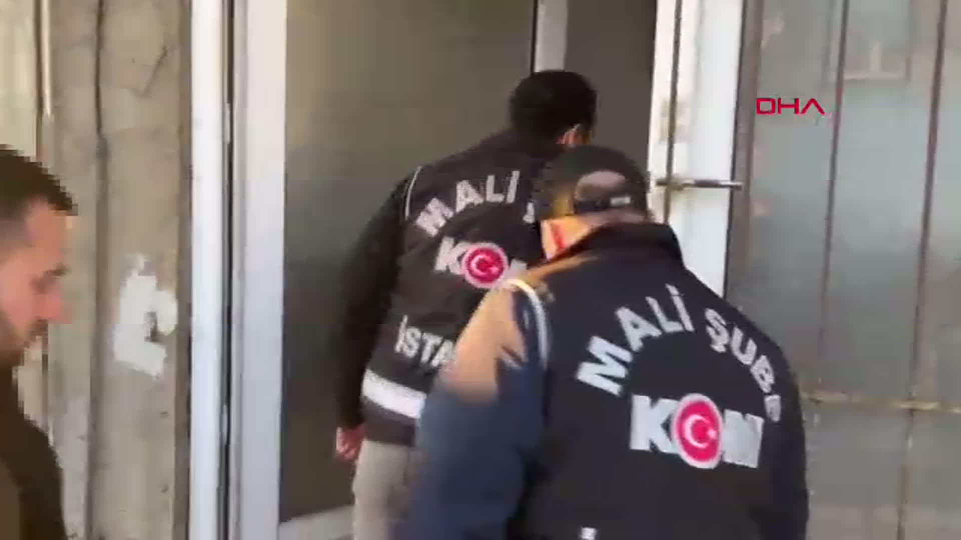 Sultanbeyli'de Sahte Altın Üreten Atölye Çökertildi: 2 Kişi Gözaltına Alındı