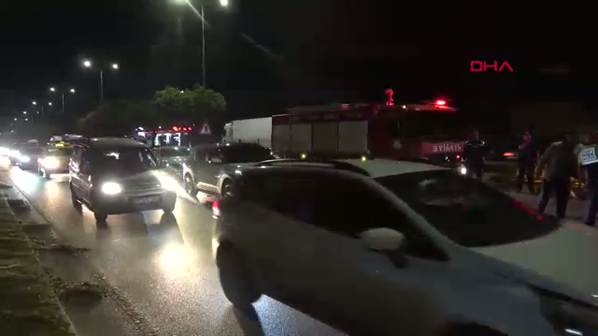Antalya'da Korkunç Kaza: Çarpıp Kaçtı, Otomobil Hurdaya Döndü
