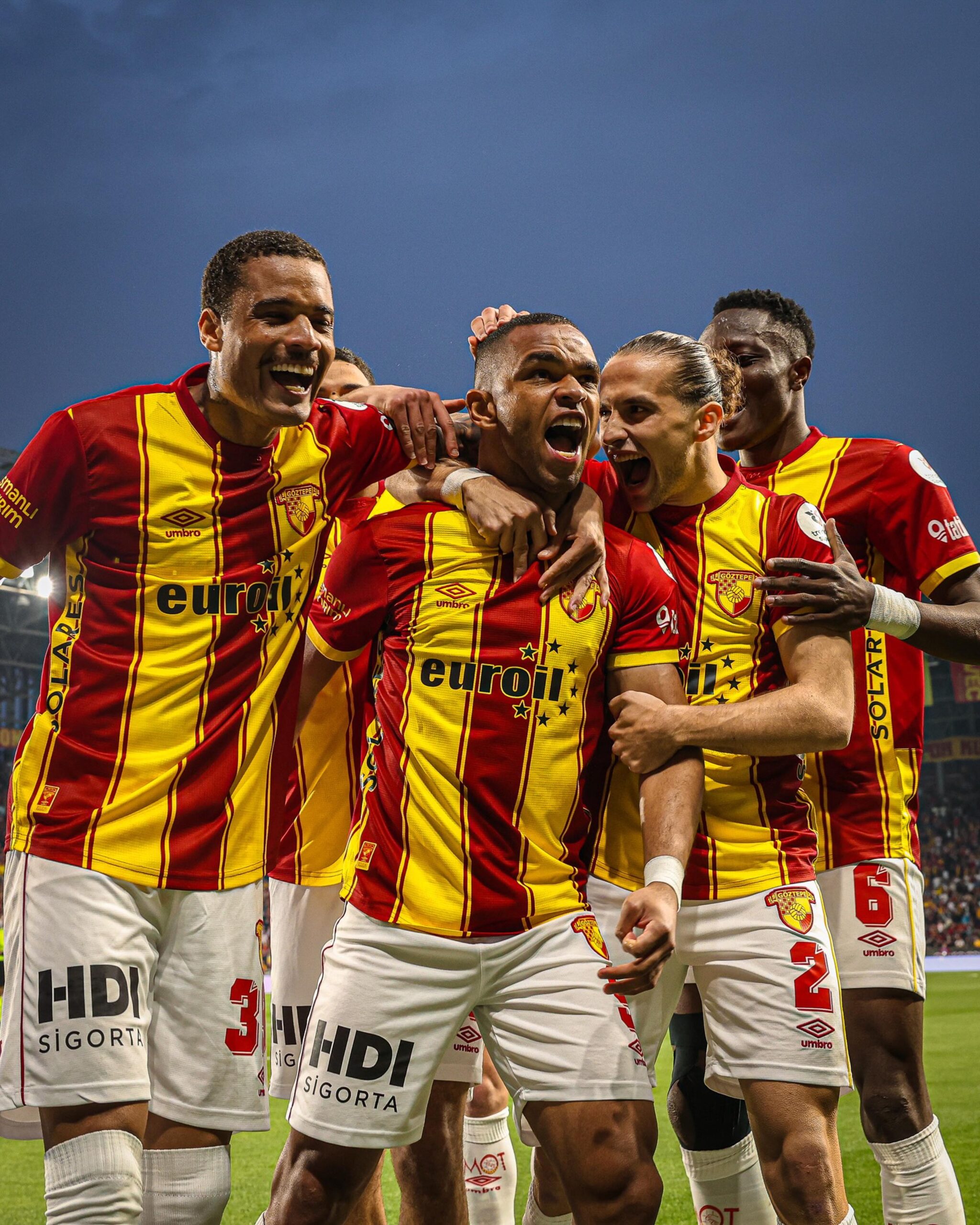 Göztepe Tarihi Bir Sezona İmza Atıyor: Puan ve Savunma Rekorları Kırılıyor