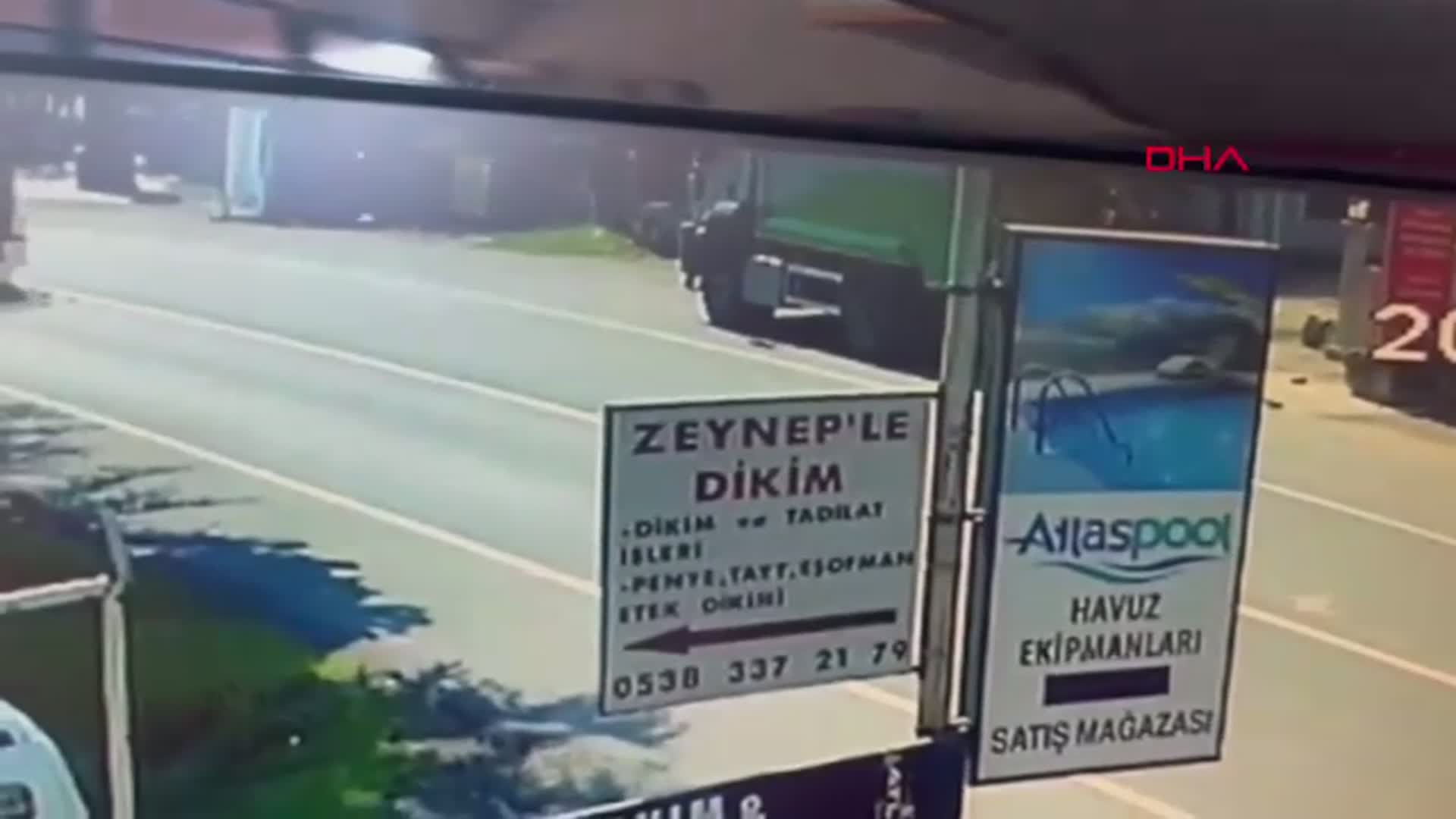 Sakarya'da Acı Kaza: Çöp Kamyonu Altında Can Verdi, O Anlar Kamerada!
