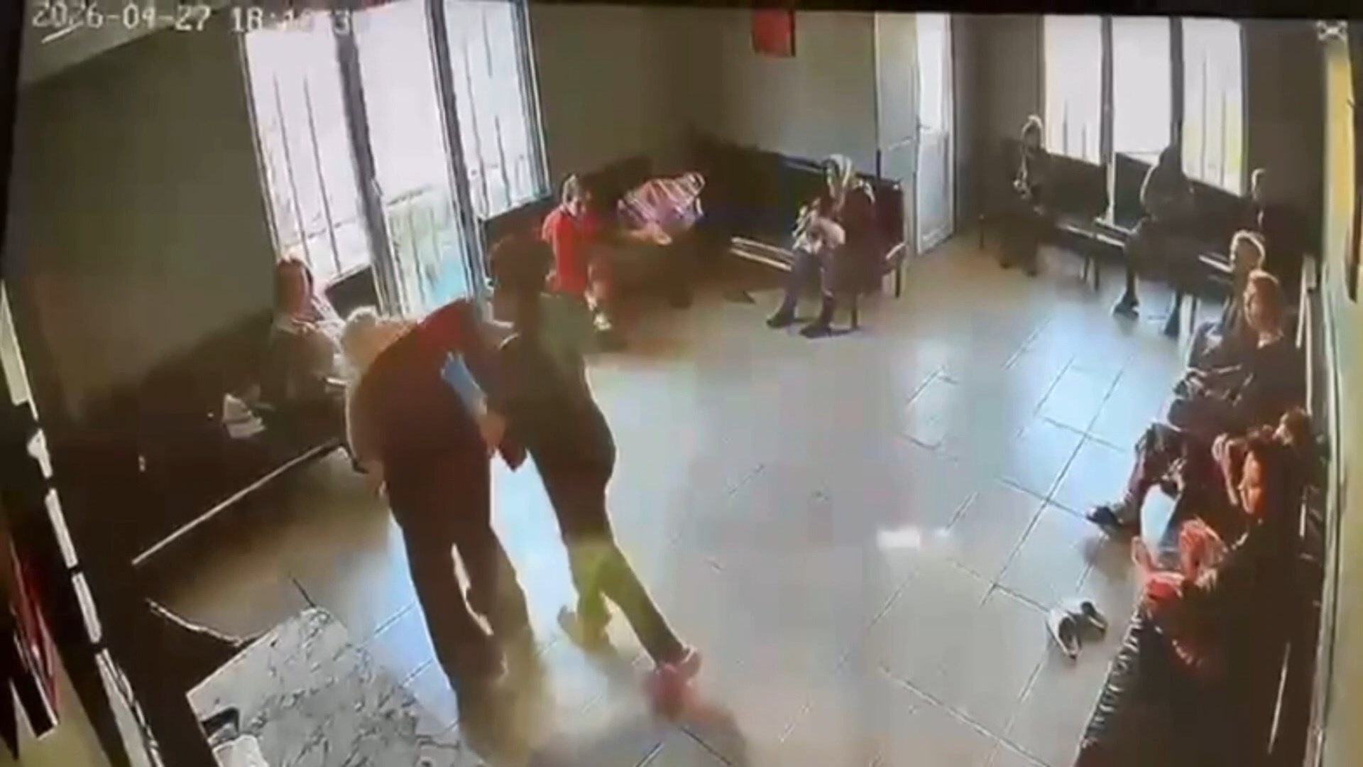 Beylikdüzü'nde Skandal: Bakımevi Çalışanı Hastalara Şiddet Uyguladı, Yüzlerine Tükürdü
