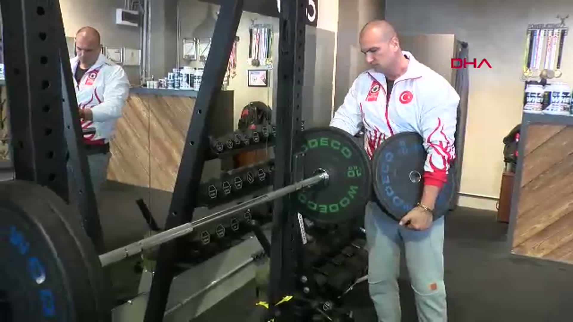 İzmirli Şampiyon Pes Etmedi: Sakatlığa Rağmen 8. Kez Dünya Şampiyonu Oldu!