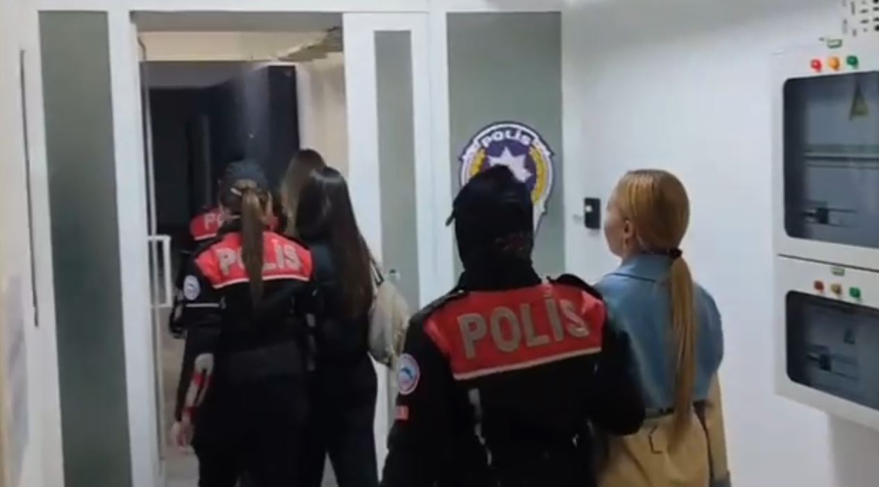 Ankara'da İnsan Ticareti Operasyonu: 29 Gözaltı, 47 Kadın Sınır Dışı Edildi
