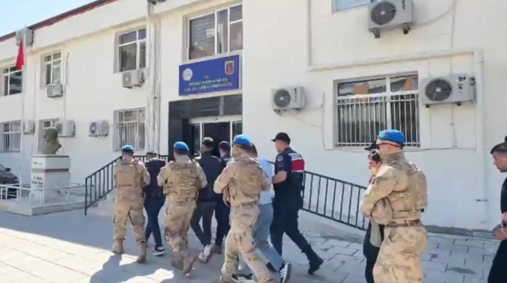 Diyarbakır ve Mersin'de Uyuşturucu Operasyonu: 90 Gözaltı, 216 Kilogram Uyuşturucu Ele Geçirildi