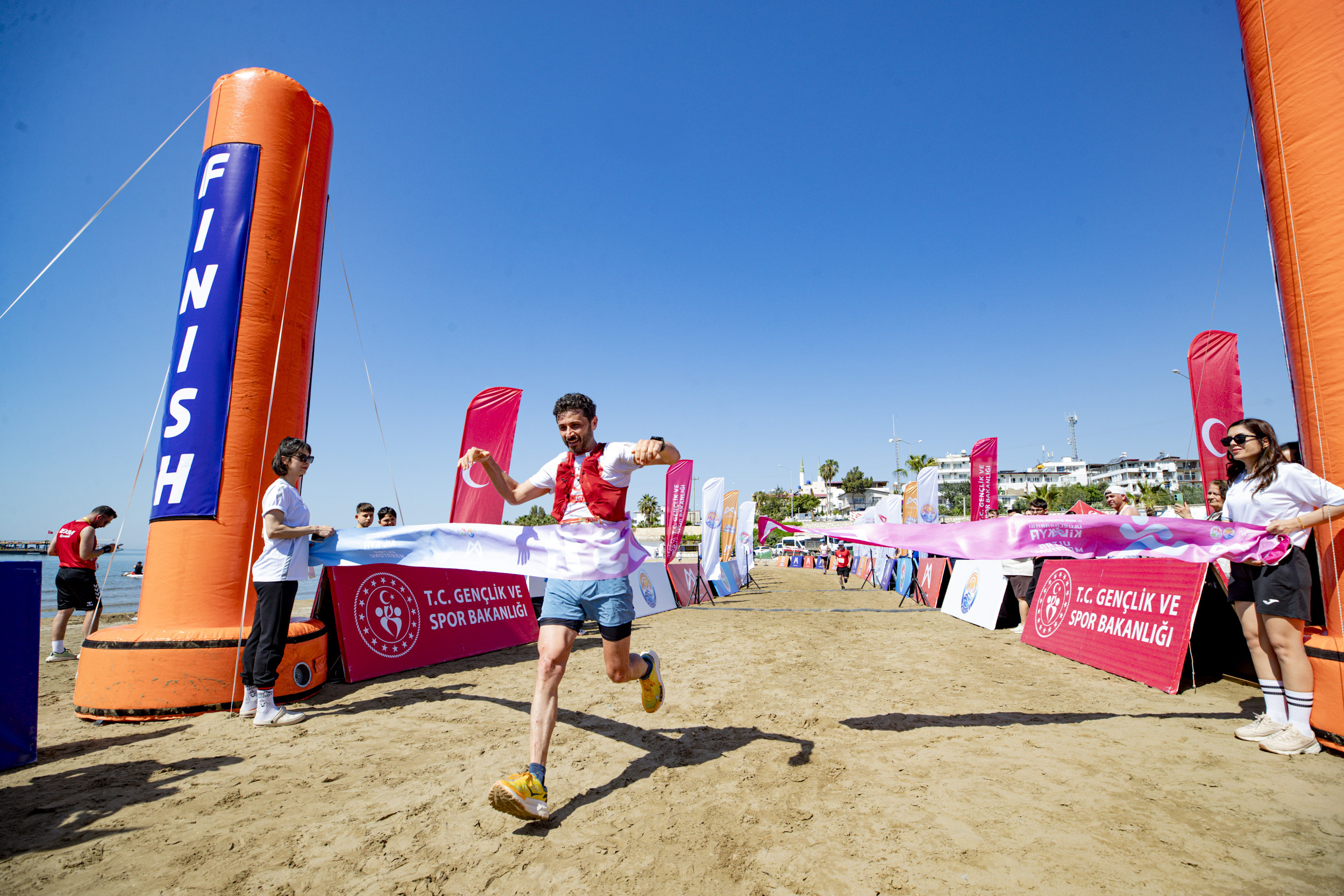 Tarihi Dokunun Kucağında Kilikya Ultra Maratonu: 882 Sporcu Rekorlarla Koştu