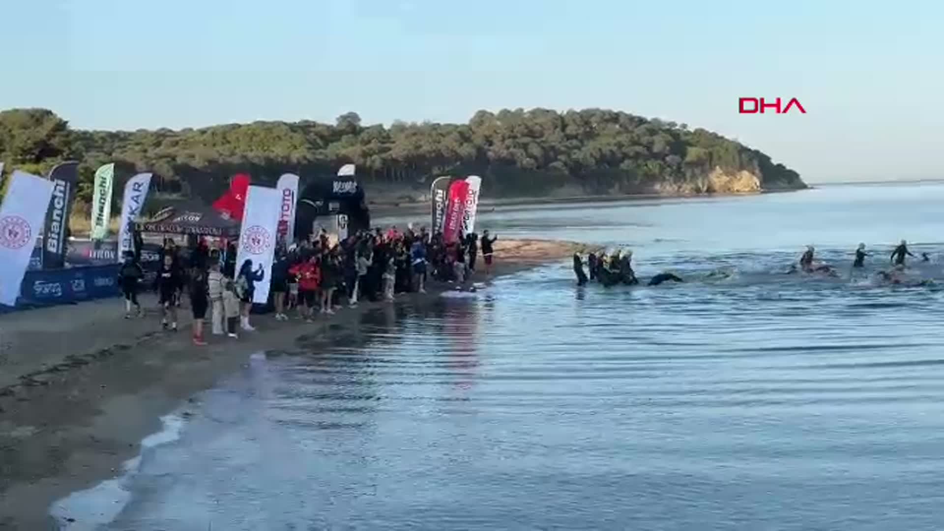 Tarihi Yarımada'da Nefes Kesen Mücadele: 2026 Gelibolu Triatlonu Başladı