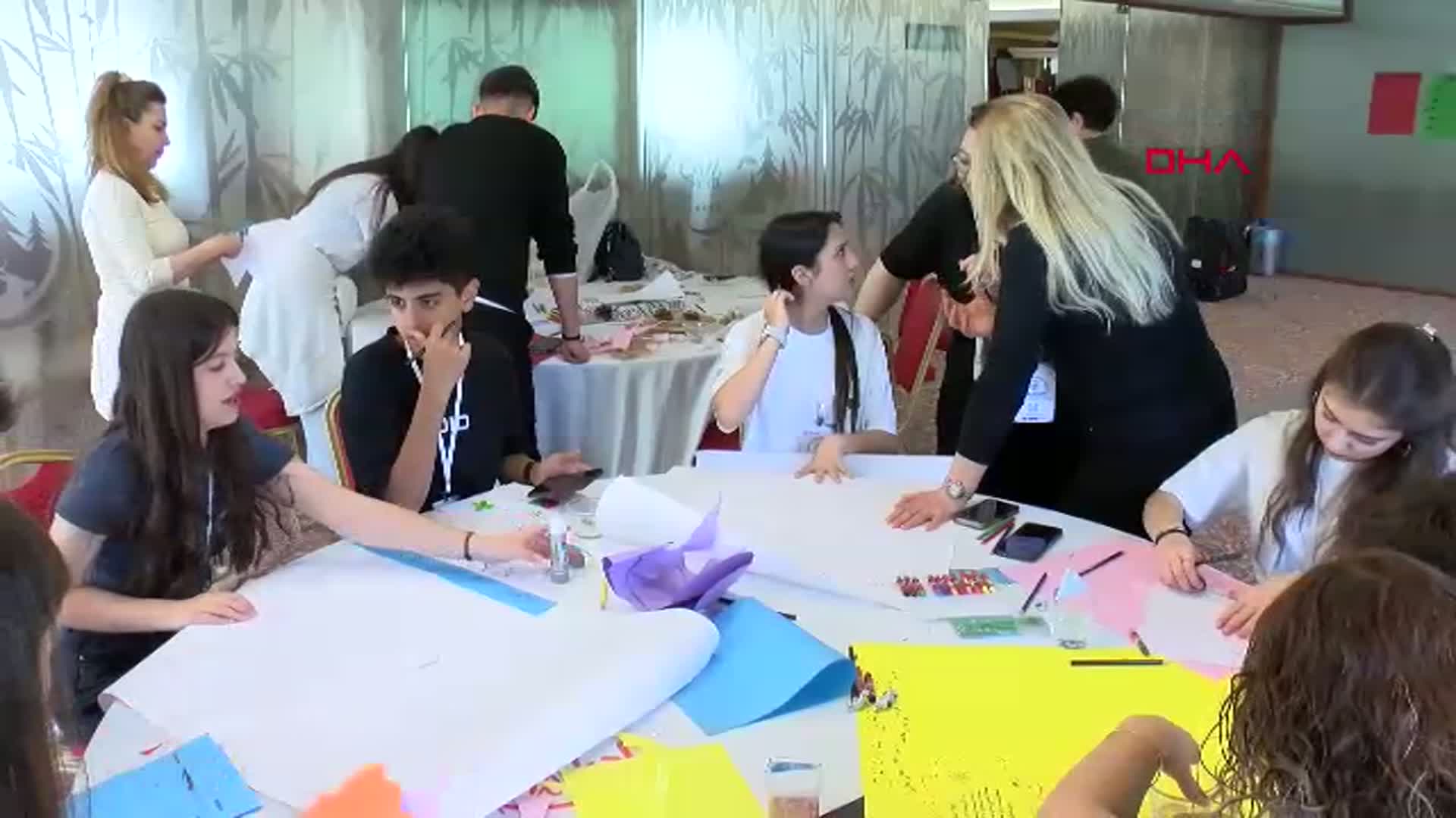 Ankara'da Liselilere Bağımlılıkla Mücadelede 'Akran Liderliği' Eğitimi
