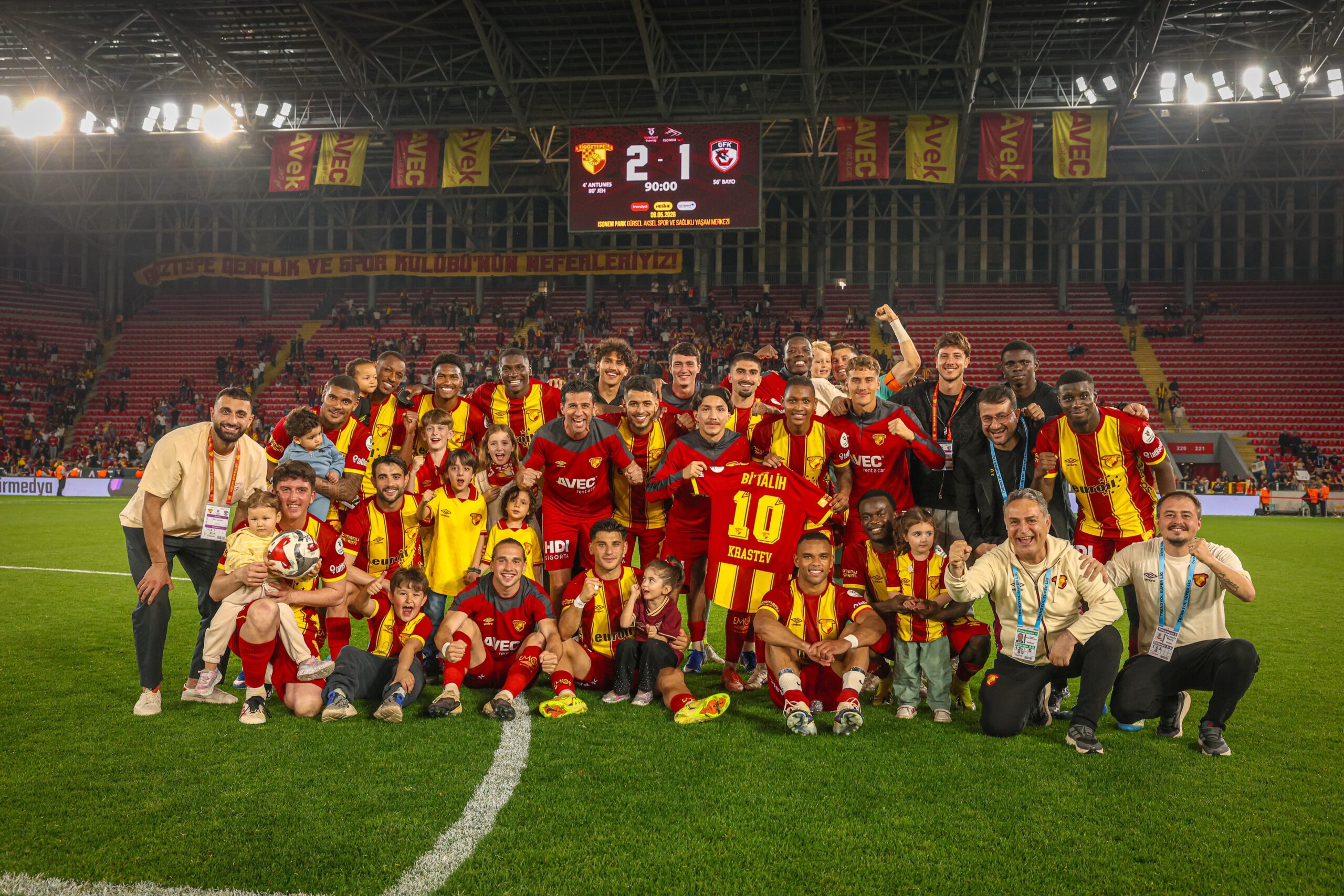 Göztepe'den Tarihi Zafer: Avrupa Arenası Hayal Olmaktan Çıkıyor!