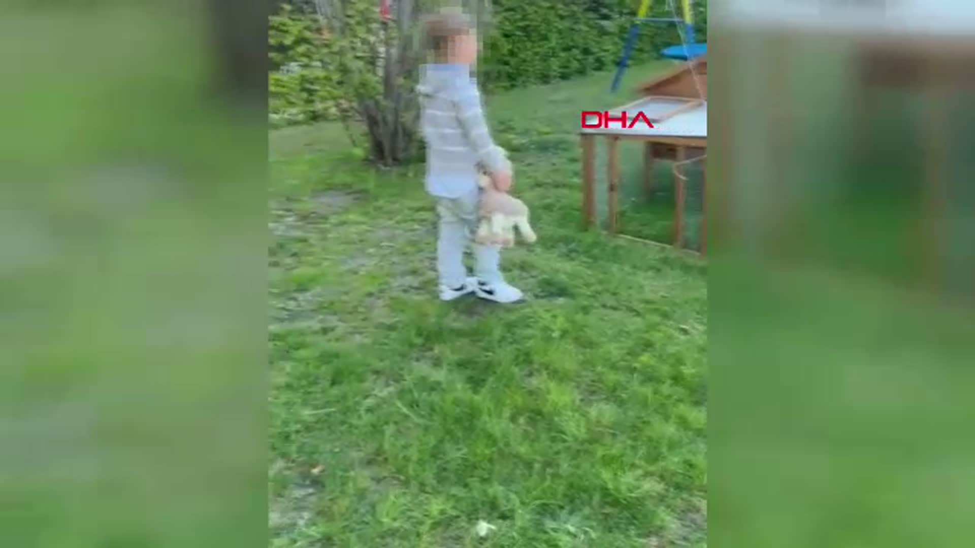 7 Yıl Sonra Kavuştuğu Annesi ve Kardeşiyle Almanya'daki Yeni Evinde: Nazar'ın Gözlerindeki Umut