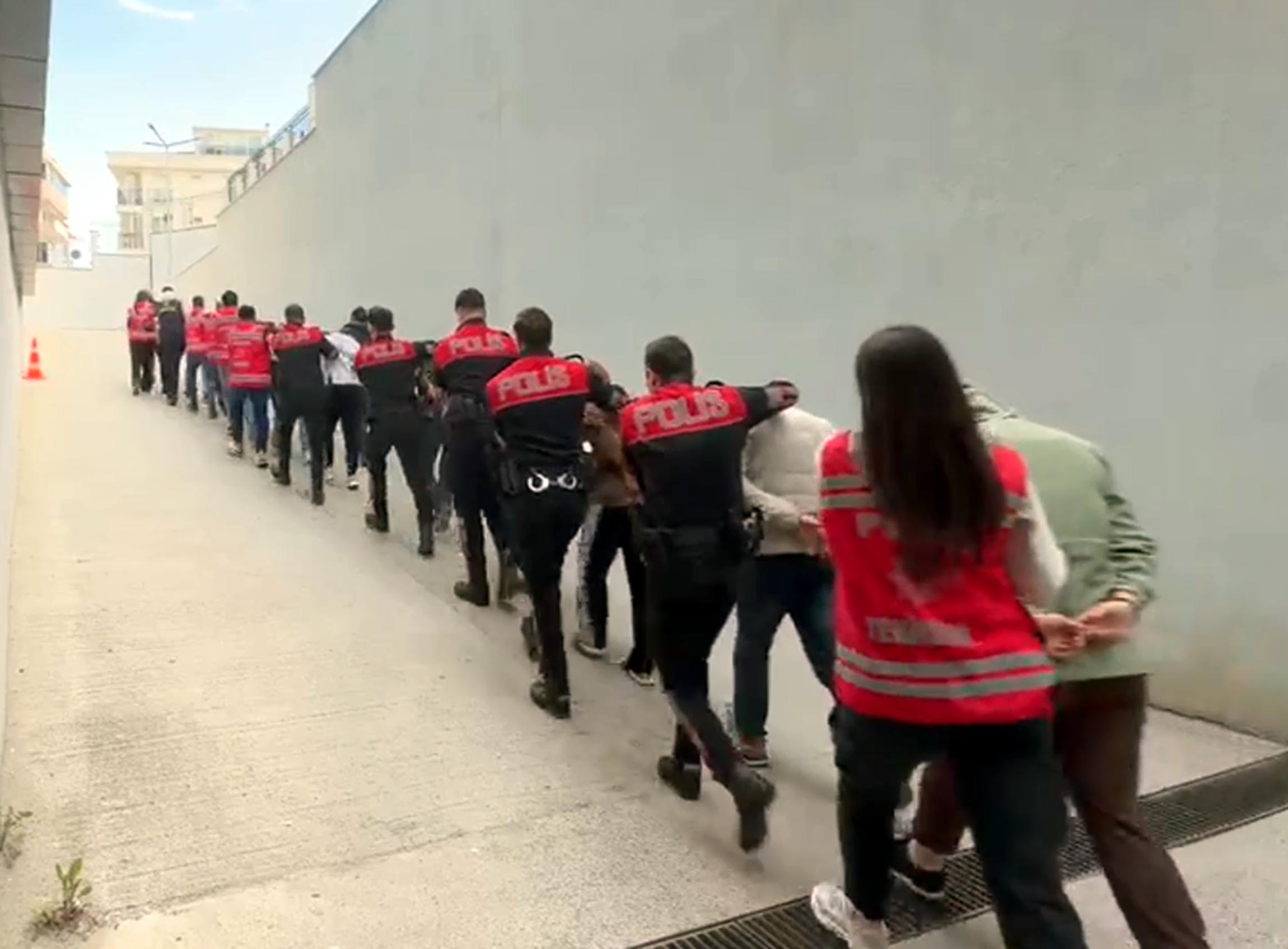 Tekirdağ'da Fuhuş Operasyonu: 11 Tutuklama, 14 Kadın Kurtarıldı
