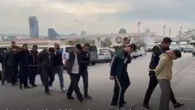 Ankara'da Sosyal Medya Çetelerine Nefes Kestiler: 19 Gözaltı!