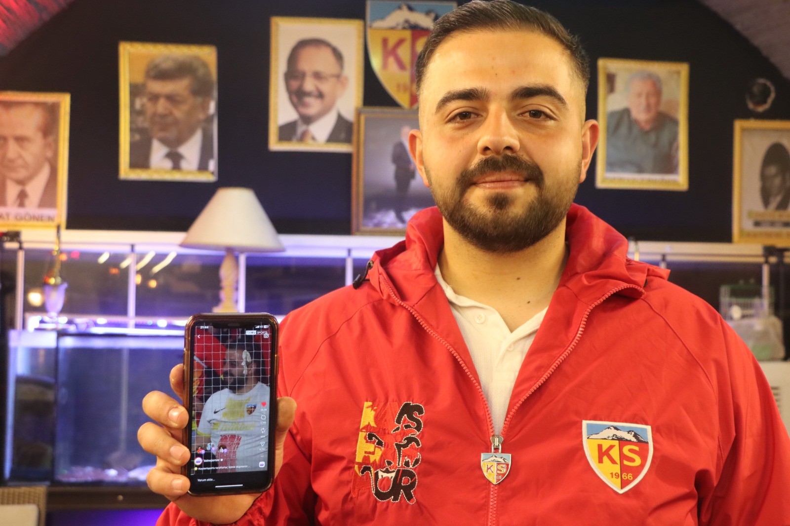 Kayserispor Taraftarı Ağlamasını Anlattı: 'Çok Garip Bir Duygu, Çocuğumuz Ölmüş Gibi Üzüldük'