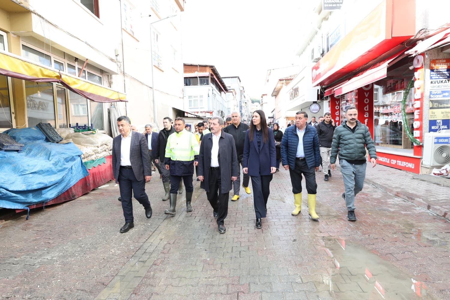 Havza'da Sel Felaketi: 50 Milyon TL Acil Yardım Gönderildi