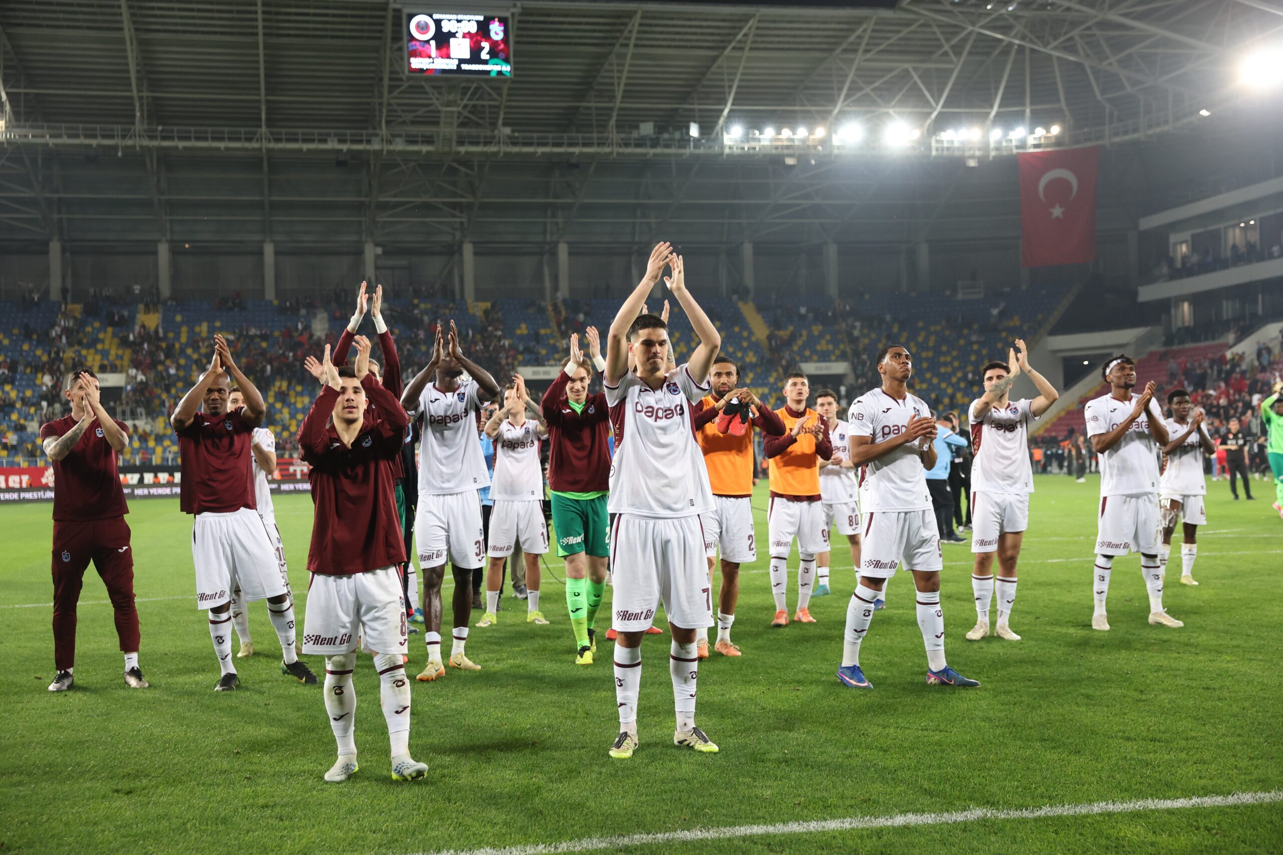 Trabzonspor Üst Üste Üçüncü Kez Ziraat Türkiye Kupası'nda Finalde!