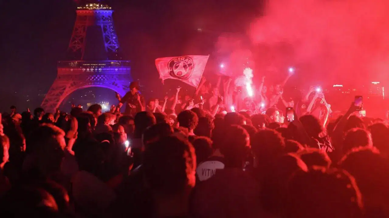 Şampiyonlar Ligi kutlamalarında Paris karıştı 416 gözaltı