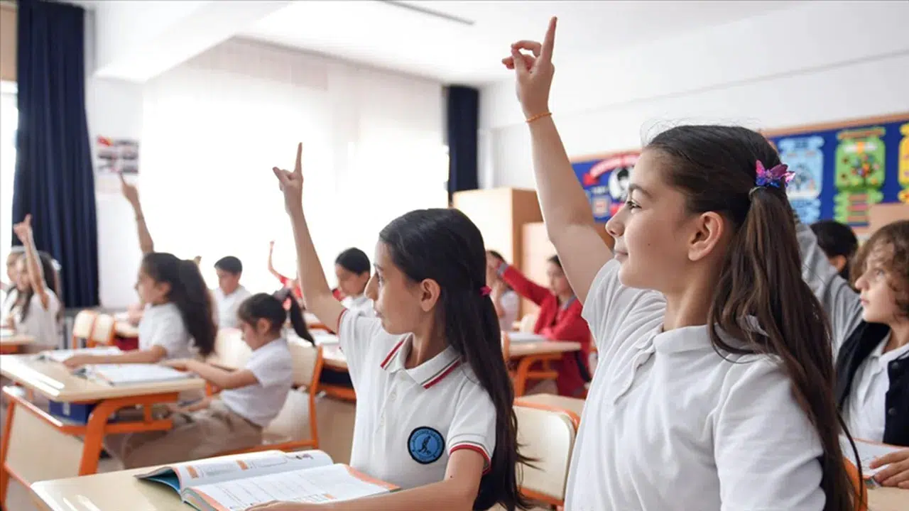 12 Haziranda Okullarda Eğitime Bir Günlük Ara Verildi