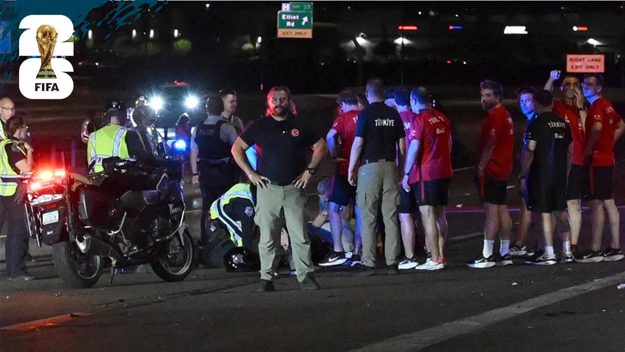 Milli Takım konvoyunda motosikletli polis kaza yaptı
