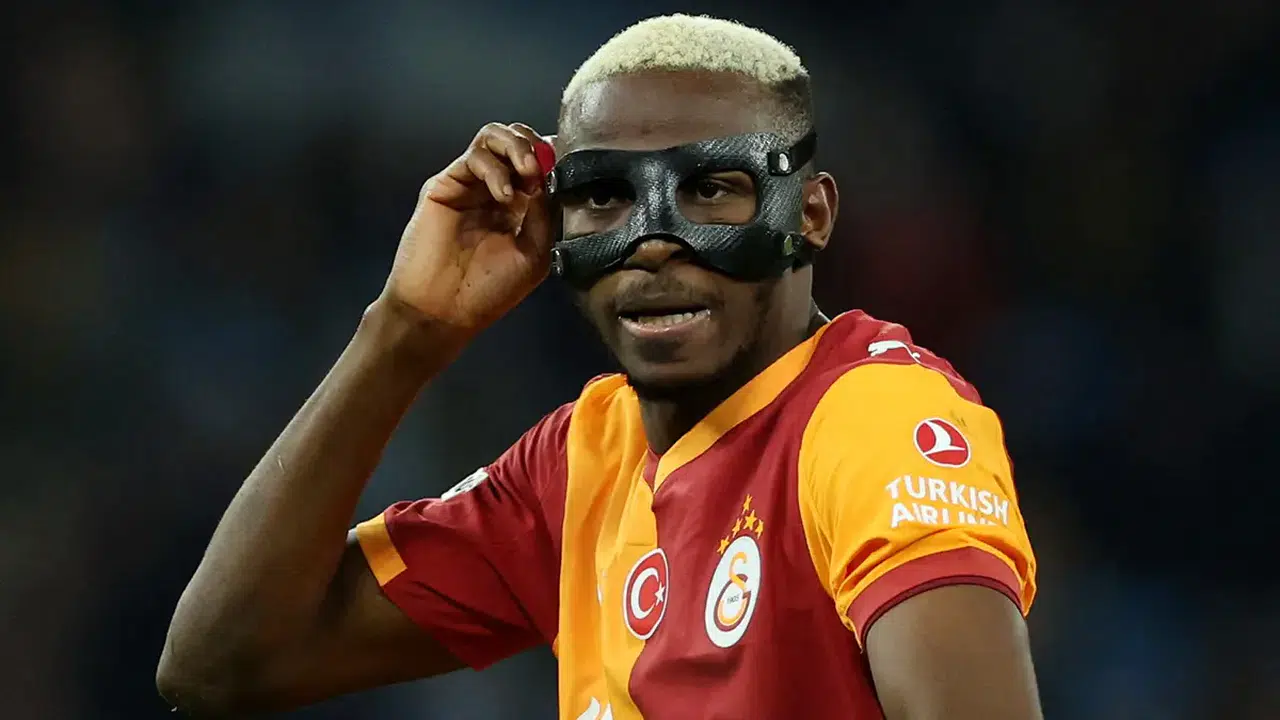 Victor Osimhen Galatasaray Forması Altında Kalmaya Devam Edecek